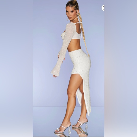 EMBELLISHED PURLES BEADED MAXI WHITE SKIRT OPEN SIDE - Picture 3 of 8